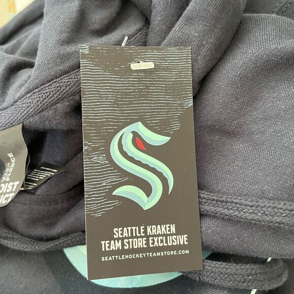 NWT Seattle NHL Kraken Hoodie Men's M Fleece Deep Sea Blue Pullover Team Store - Picture 8 of 10